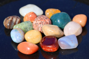 Extra Handvoll gemischte Trommelsteine