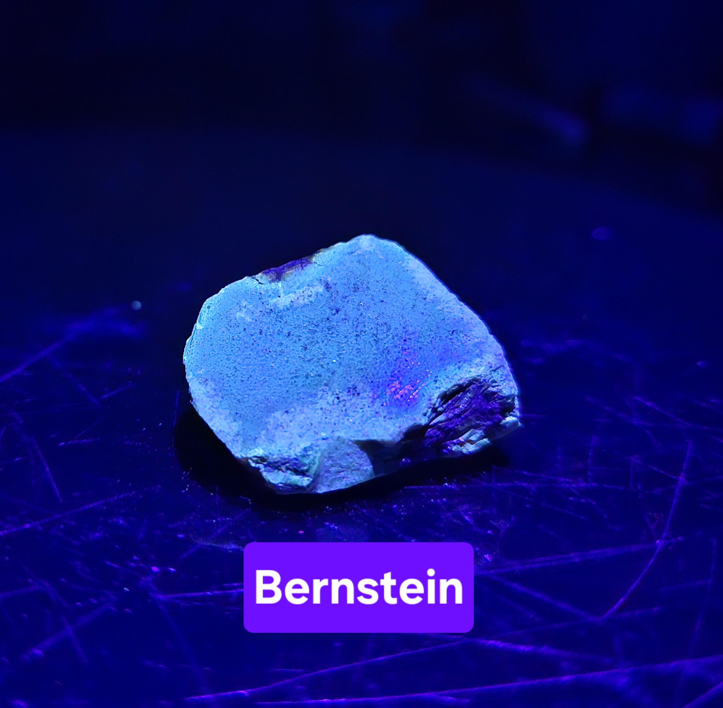 Set mit UV-reaktiven Steinen – Bild 10