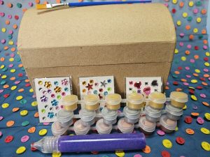 Mittlere Schatztruhe zum Selbstgestalten