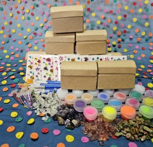 10 kleine Schatztruhen zum Selbstgestalten