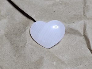 Herz aus Mangano-Calcit