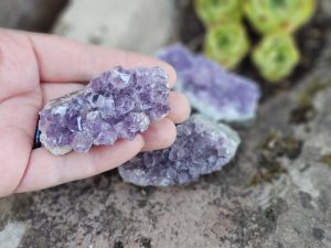 Mittelgroßer Amethyst-Cluster